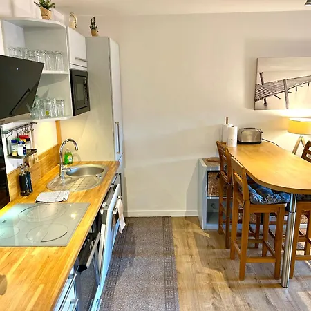 Апартаменти Pauline's - City Center